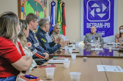 Reunião para retomada de comitê do Programa Vida no Trânsito