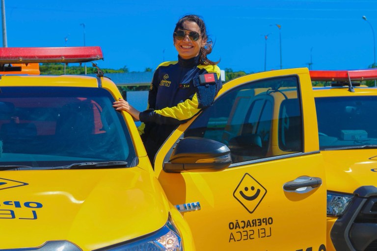 Giselly- Agente dw Trânsito Lei Seca